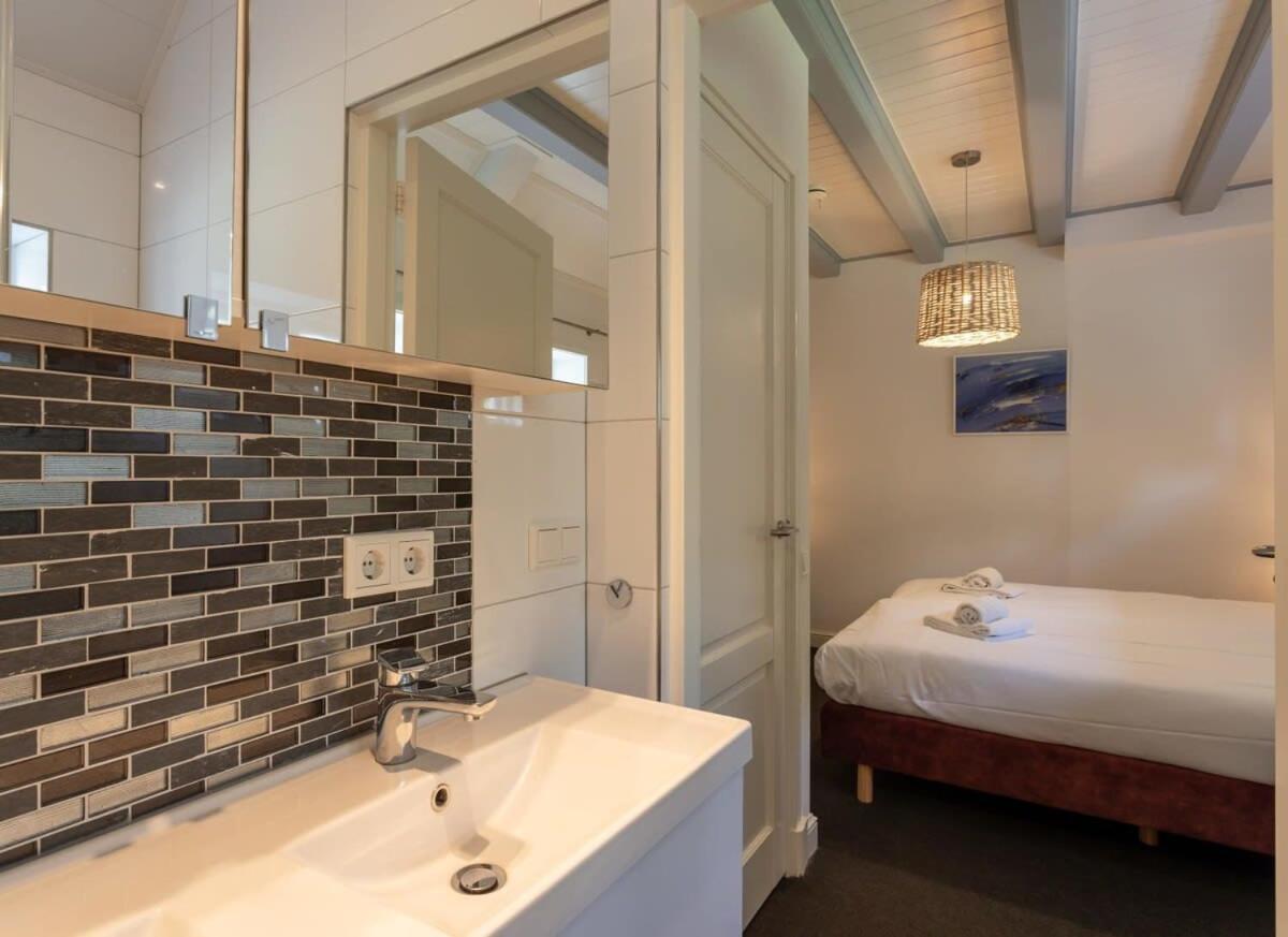 De Grote Schuur At Buitenplaats Zeeuwse Liefde Westkapelle Buitenkant foto